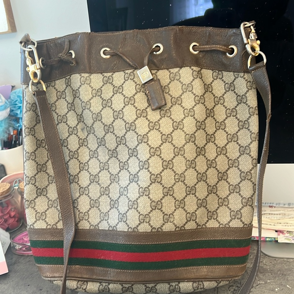 Authentic Vintage Gucci Ophidia GG Bucket Shoulder Handbag